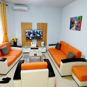 doni-city-center-apartament.hotels-in-tirana.com/
